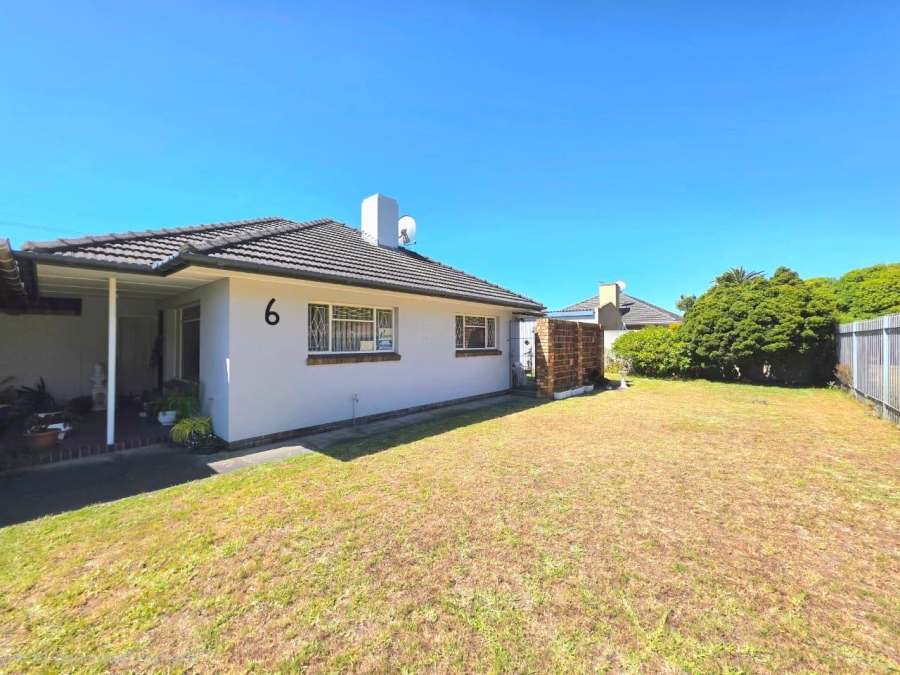 3 Bedroom Property for Sale in Thornton Western Cape